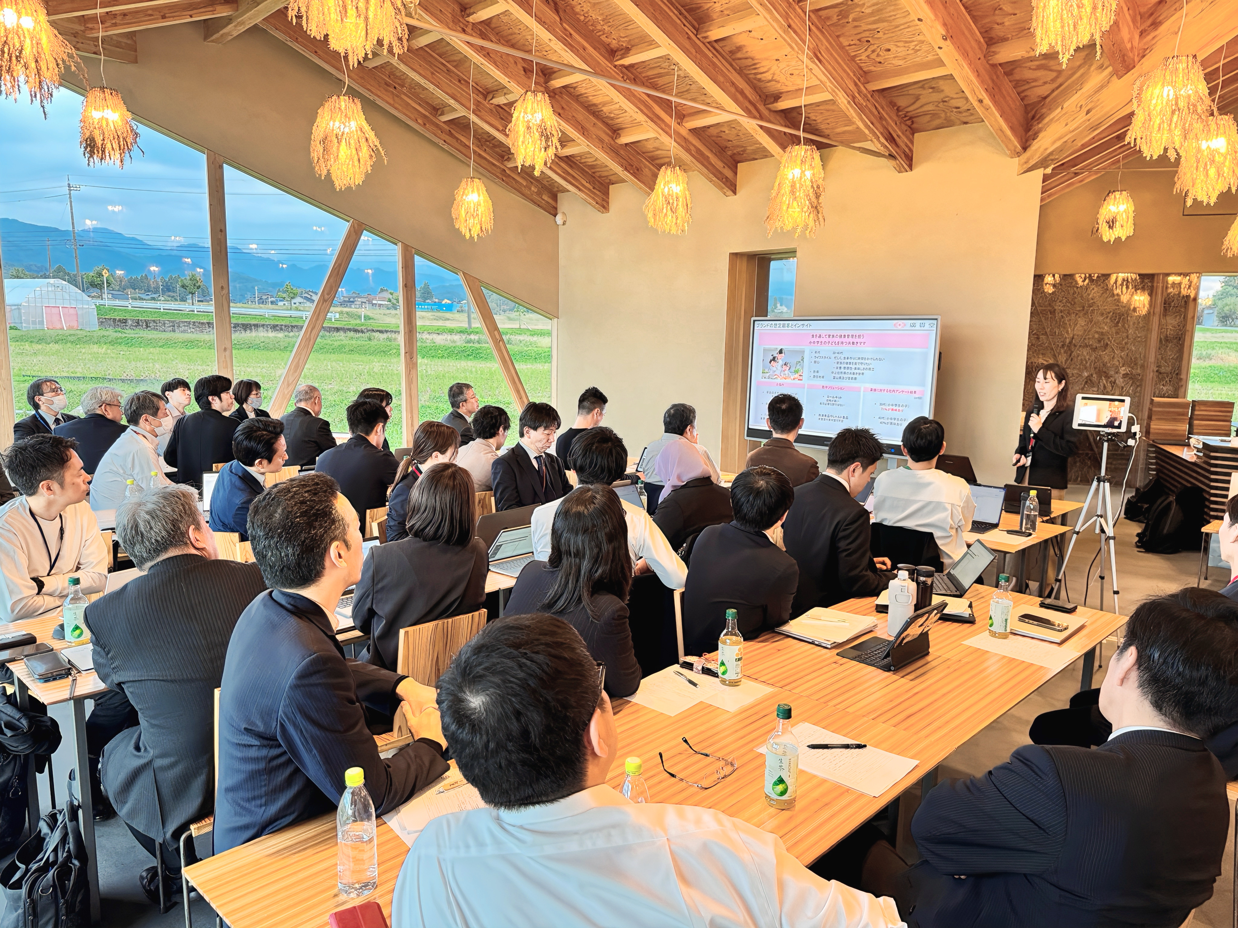 令和7年度 富山県の新規事業創出プログラム「イントレプレナー推進事業」成果報告会を開催しました